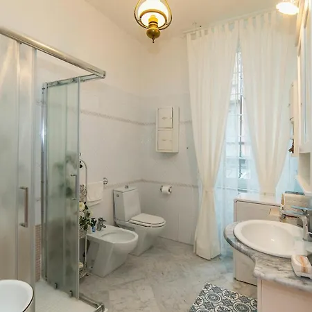 Апартаменты Holly House Специя
